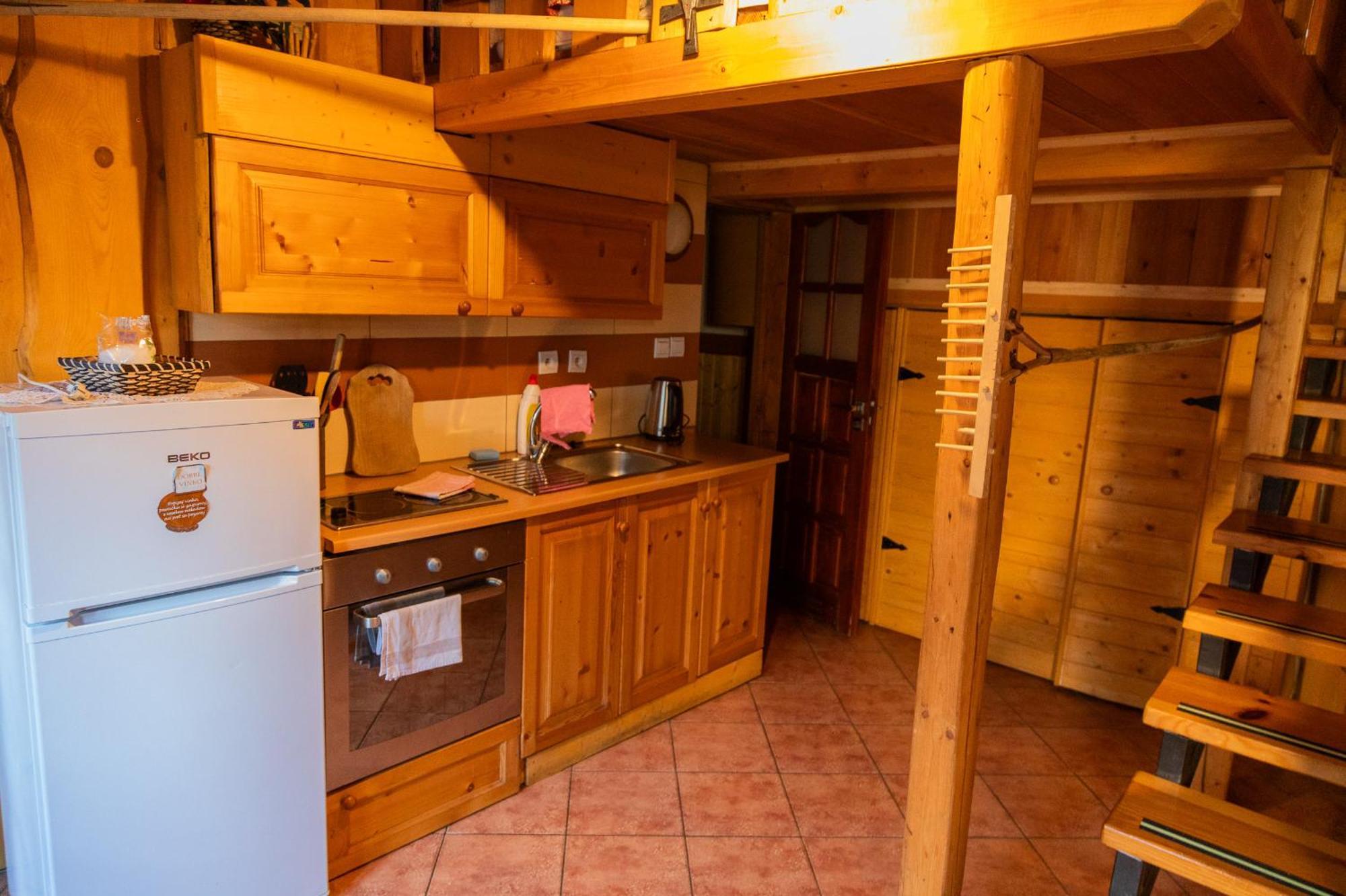 Apartamento Dovolenkovy Dom Ela Pets Friendly Poprad Exterior foto