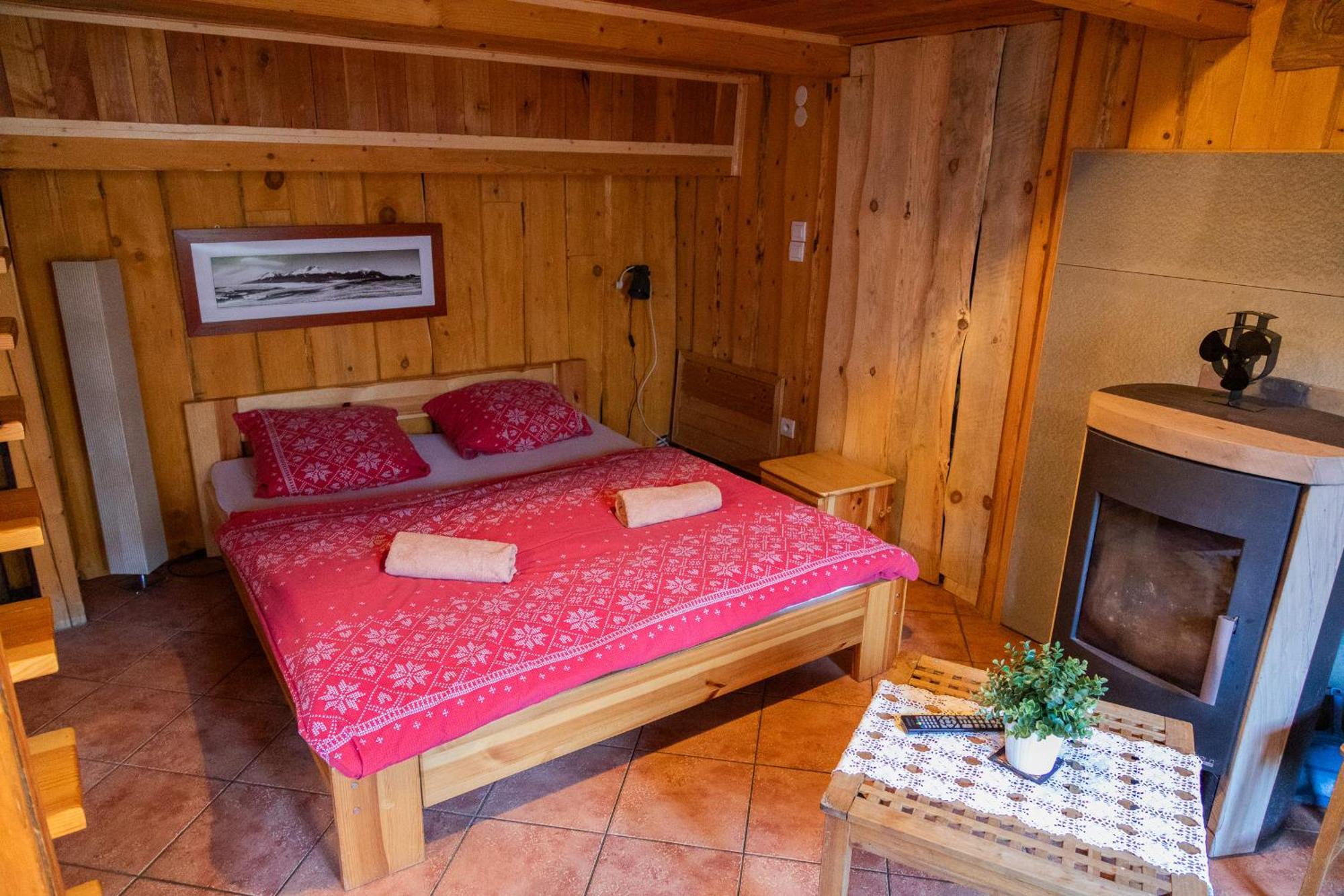 Apartamento Dovolenkovy Dom Ela Pets Friendly Poprad Exterior foto